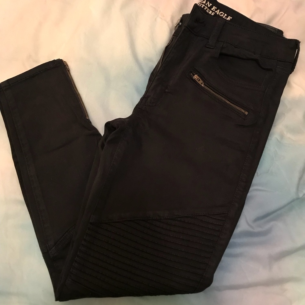 American Eagle ripple jeans w/ zippers